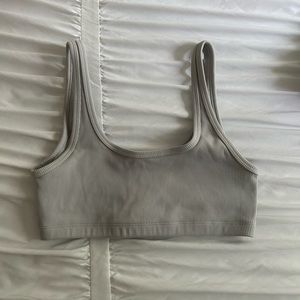 Aritzia Ribbed Sports Bra